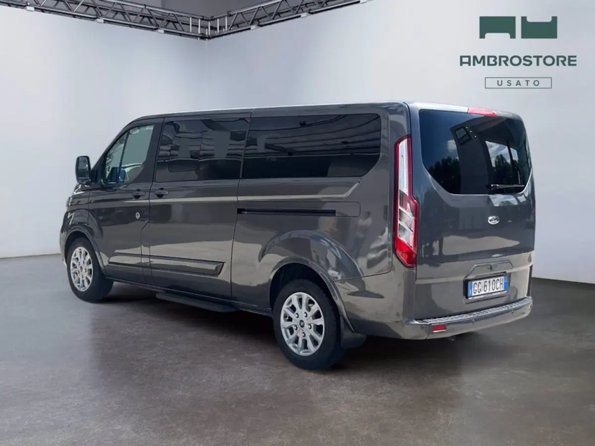 Ford Tourneo Custom usata a Milano (3)