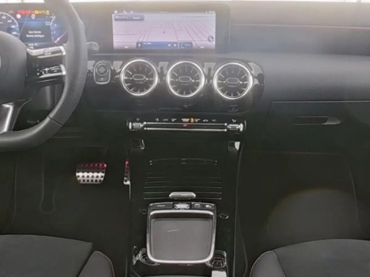 Mercedes-Benz Classe A usata a Milano (9)