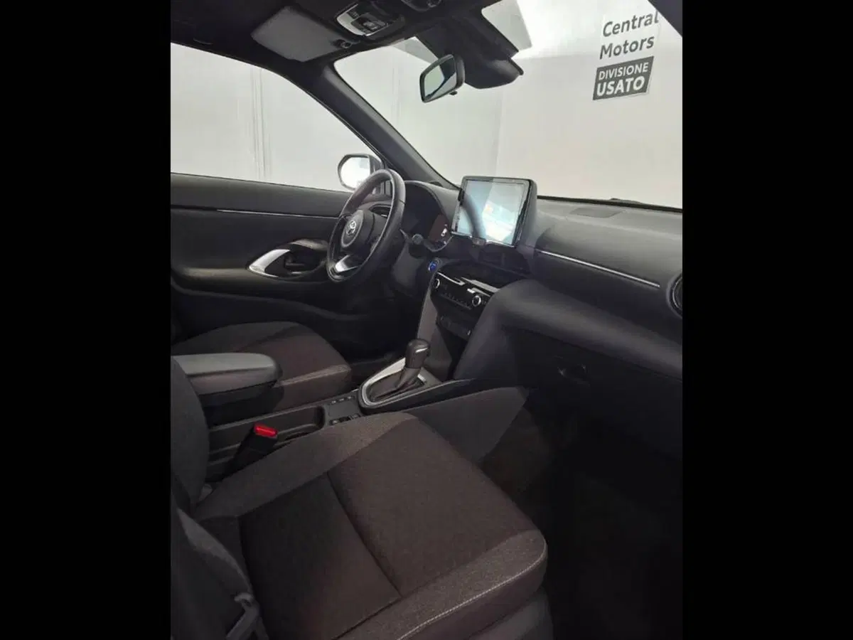 Toyota Yaris Cross usata a Torino (13)