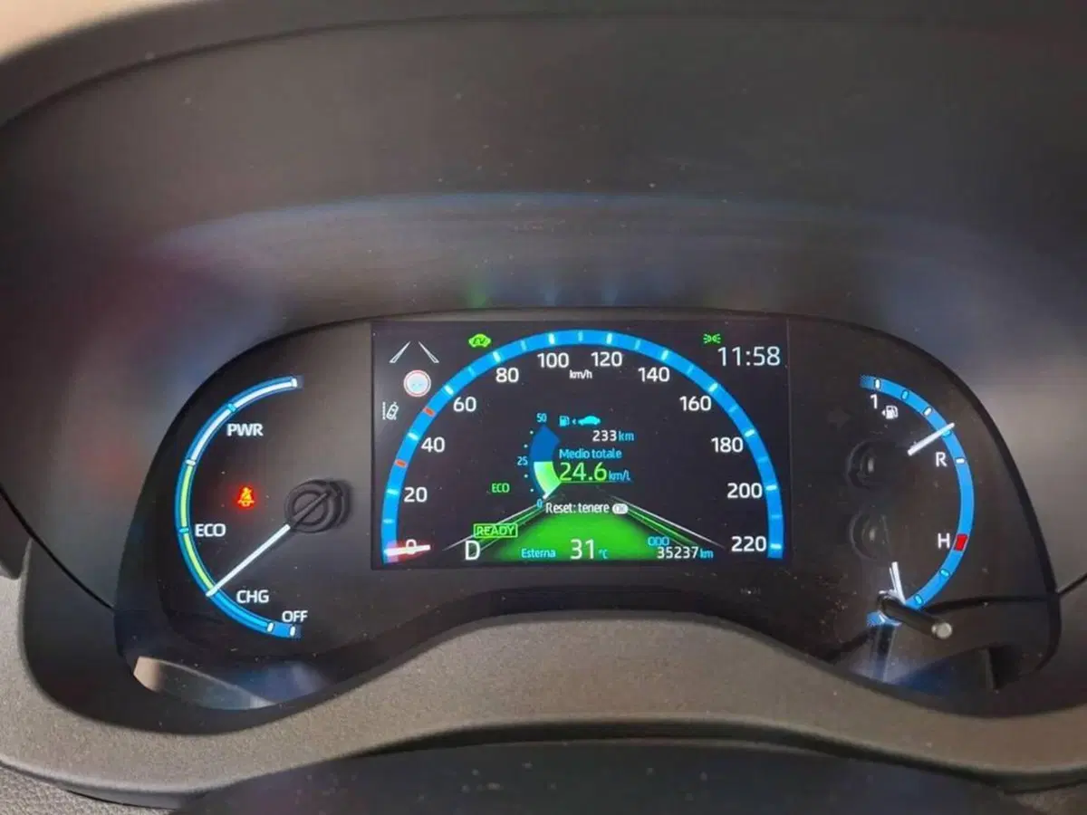 Toyota Yaris Cross usata a Torino (8)