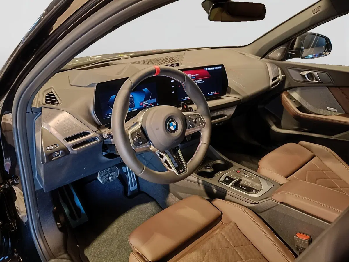BMW Serie 1 nuova a Ascoli Piceno (5)
