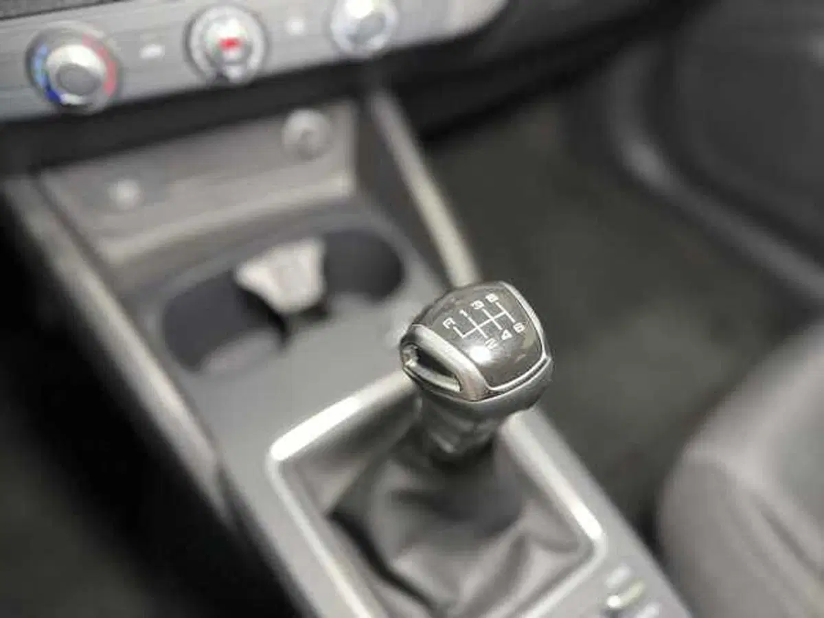 Audi Q2 usata a Genova (9)