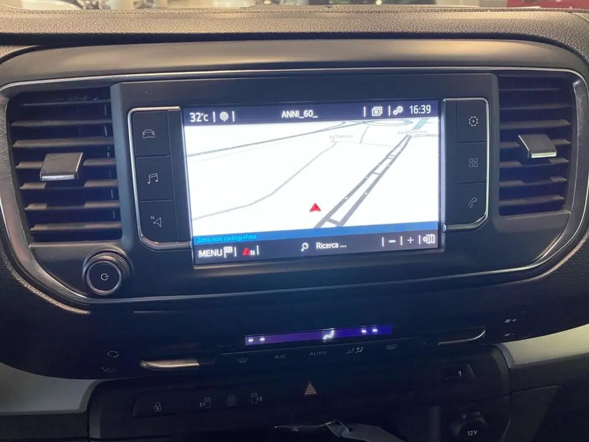 Toyota Proace Verso usata a Torino (11)