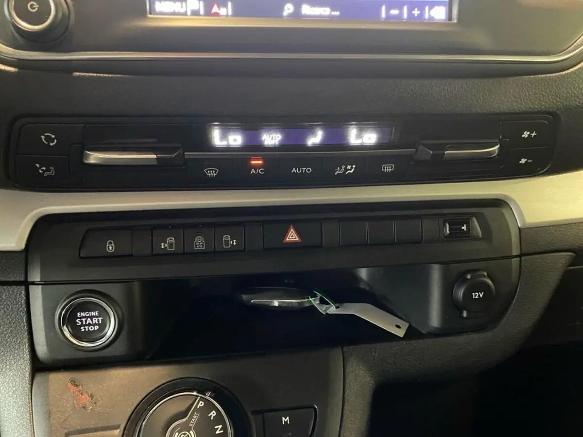 Toyota Proace Verso usata a Torino (12)