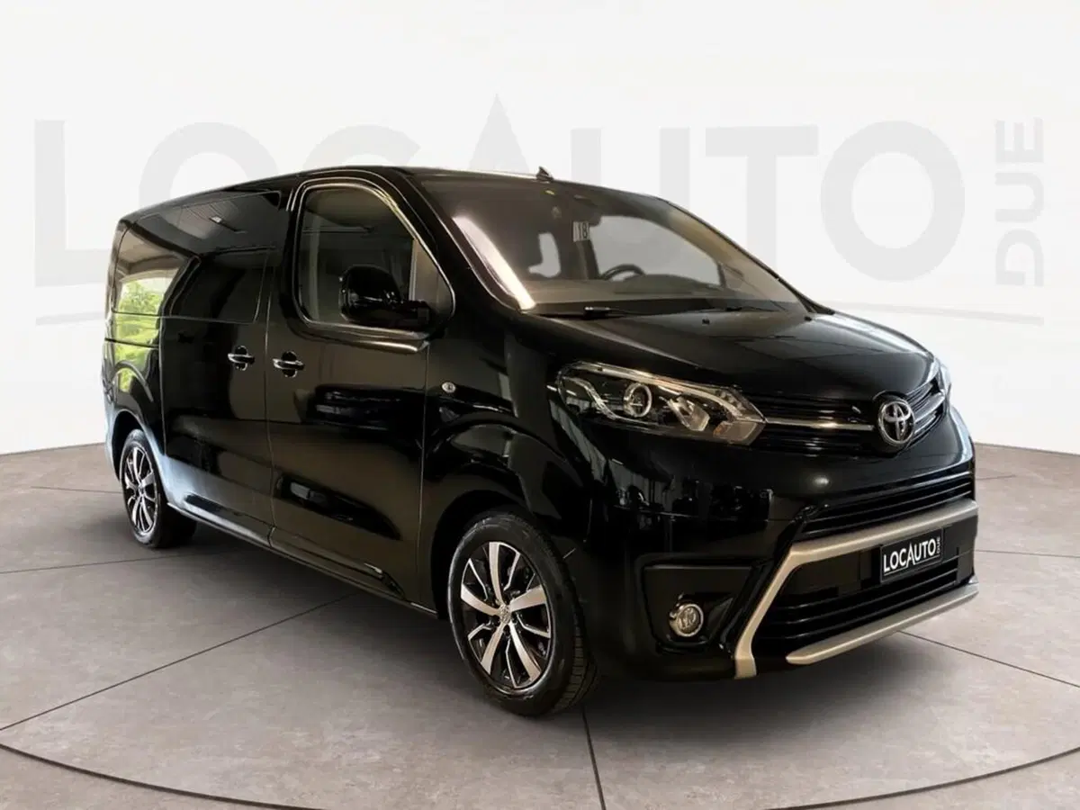 Toyota Proace Verso usata a Torino (3)