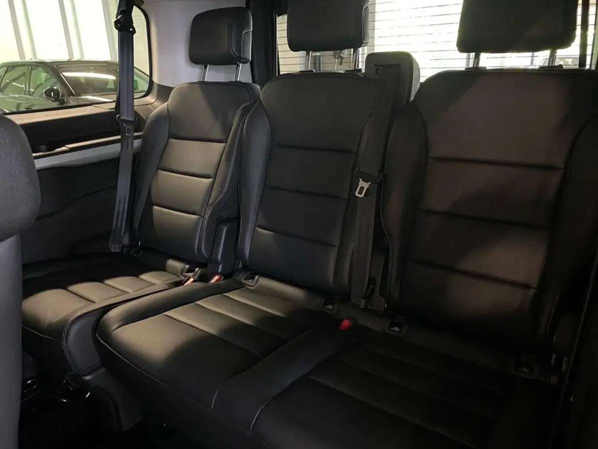 Toyota Proace Verso usata a Torino (9)