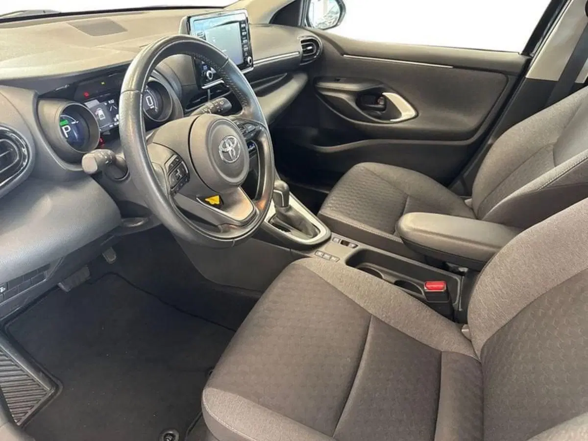 Toyota Yaris usata a Prato (10)