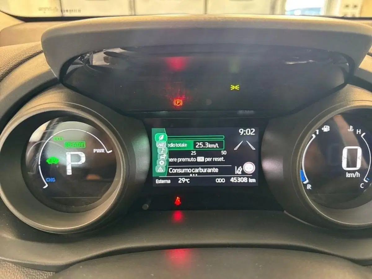 Toyota Yaris usata a Prato (15)