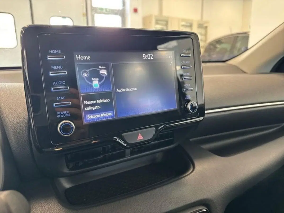 Toyota Yaris usata a Prato (16)