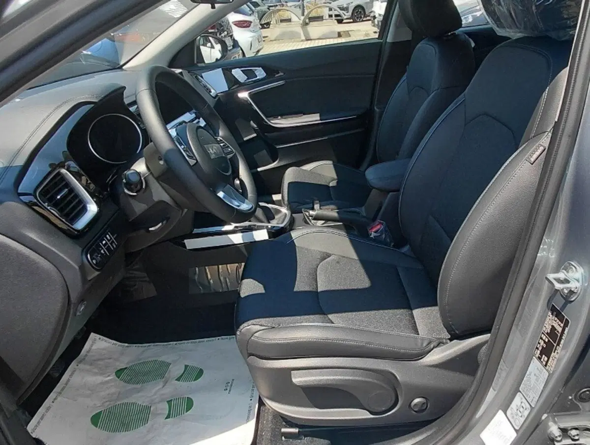 Kia XCeed nuova a Cosenza (11)