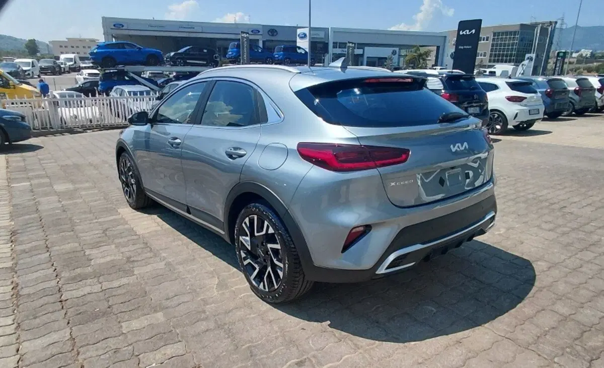 Kia XCeed nuova a Cosenza (7)