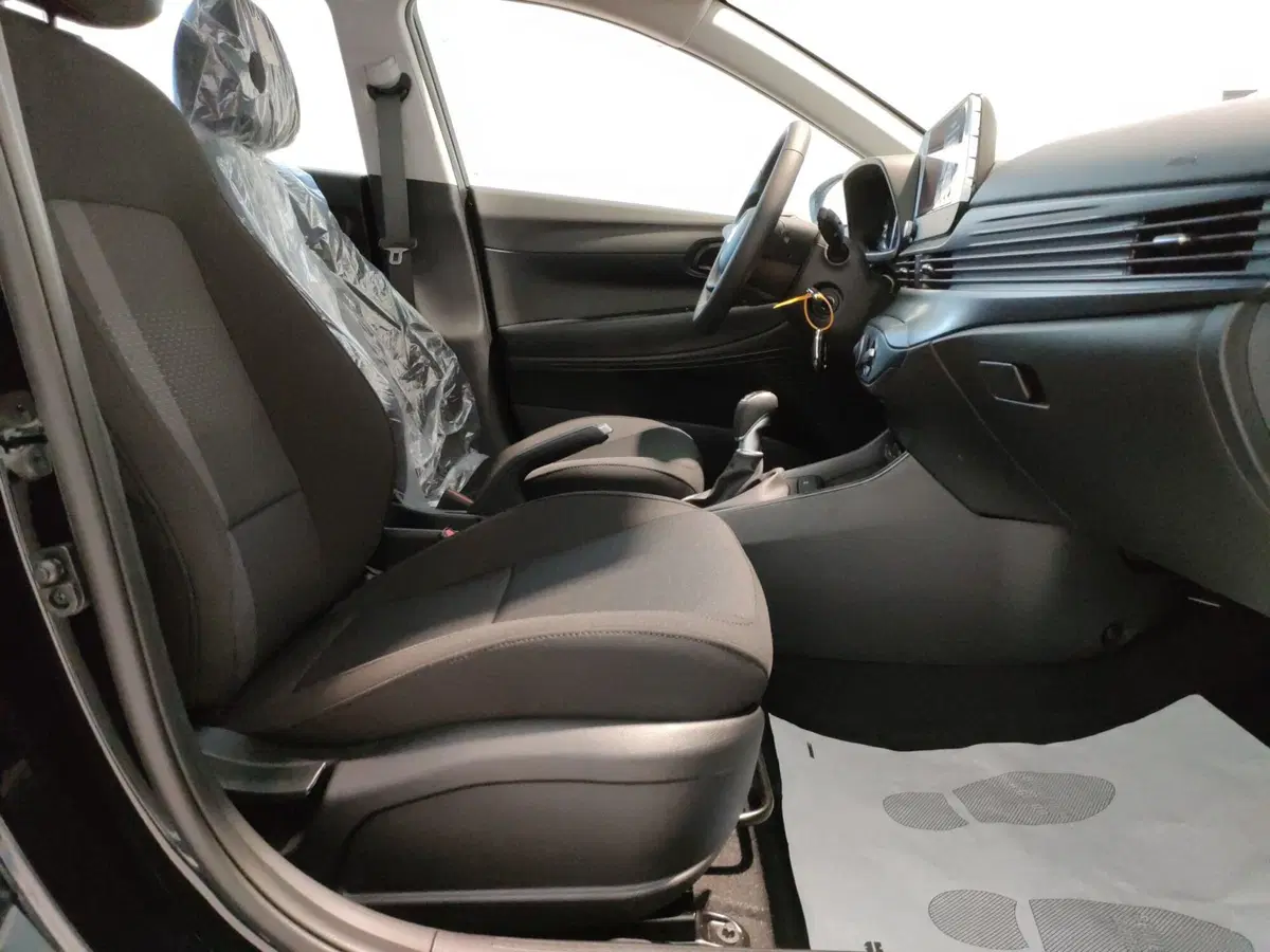 Hyundai i20 nuova a Teramo (15)