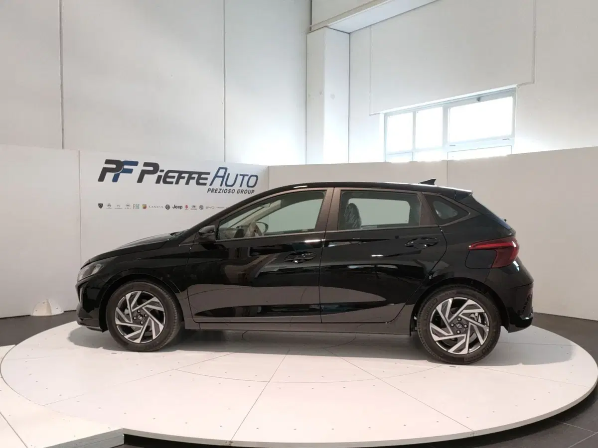 Hyundai i20 nuova a Teramo (2)