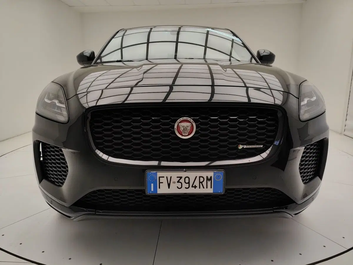 Jaguar E-Pace usata a Como (2)