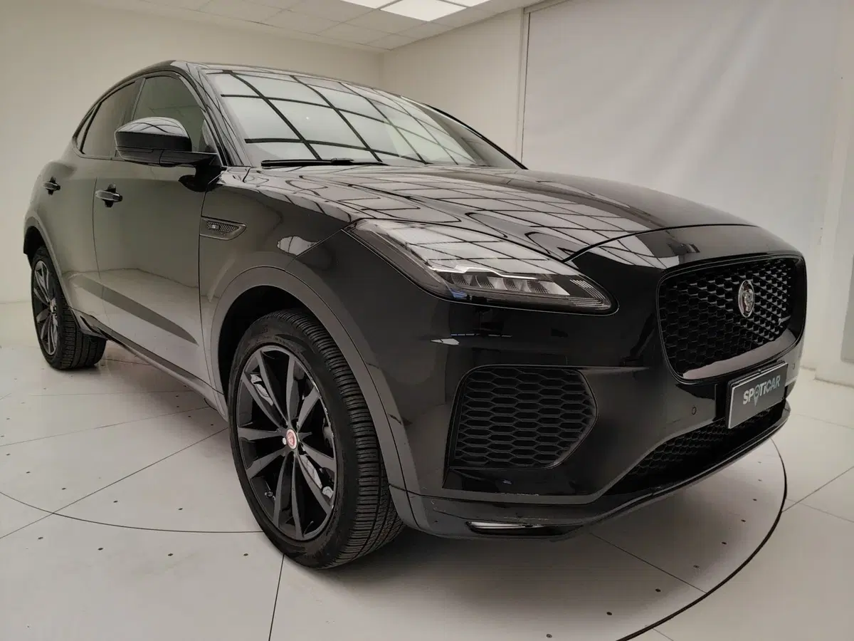 Jaguar E-Pace usata a Como (3)