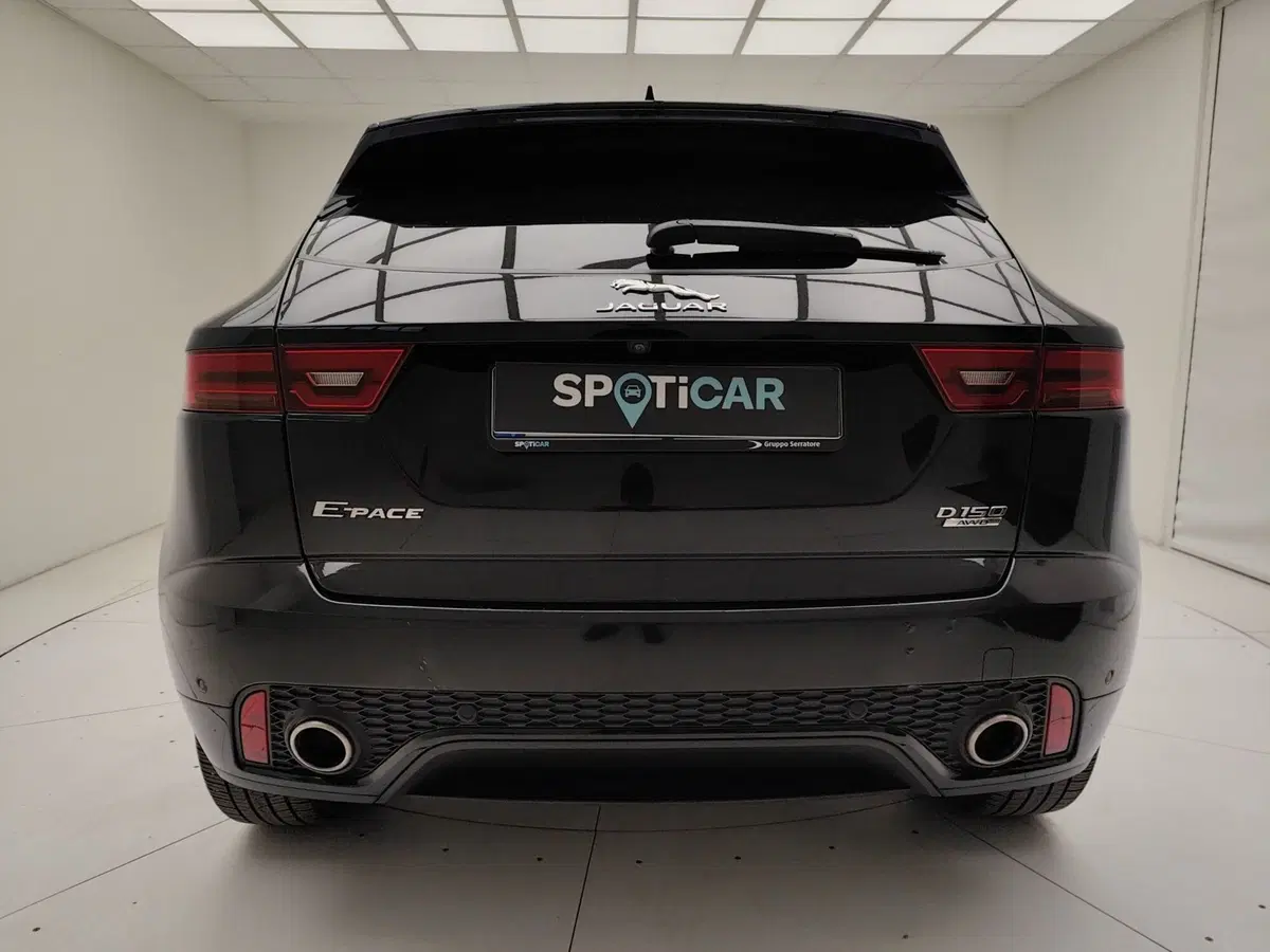 Jaguar E-Pace usata a Como (5)