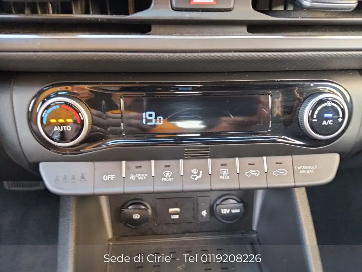 Hyundai Kona usata a Torino (11)