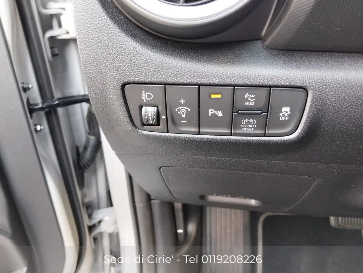 Hyundai Kona usata a Torino (17)