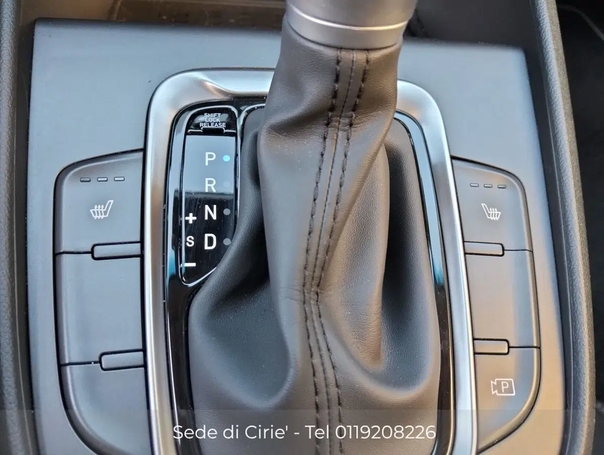Hyundai Kona usata a Torino (9)