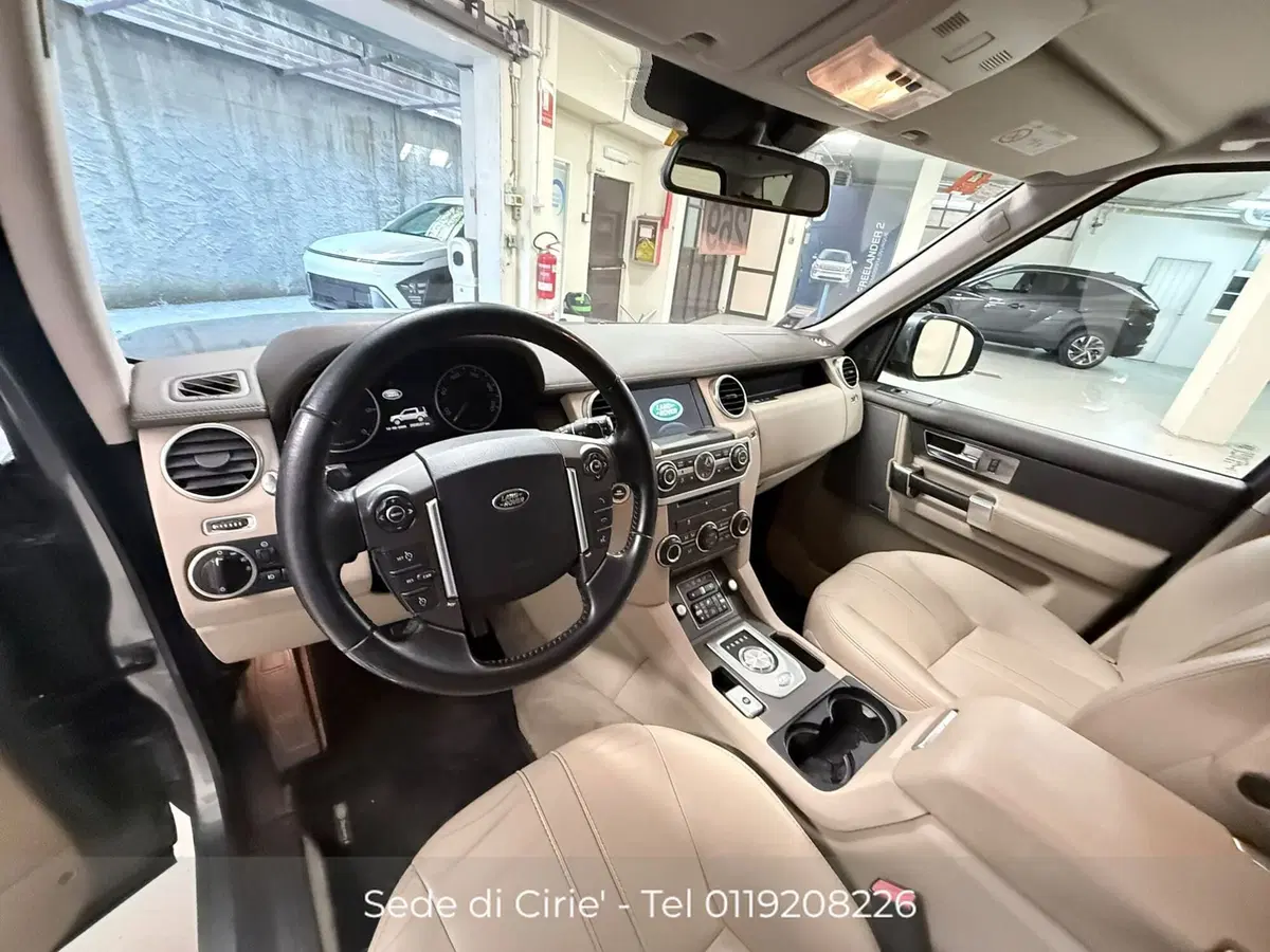 Land Rover Discovery usata a Torino (11)