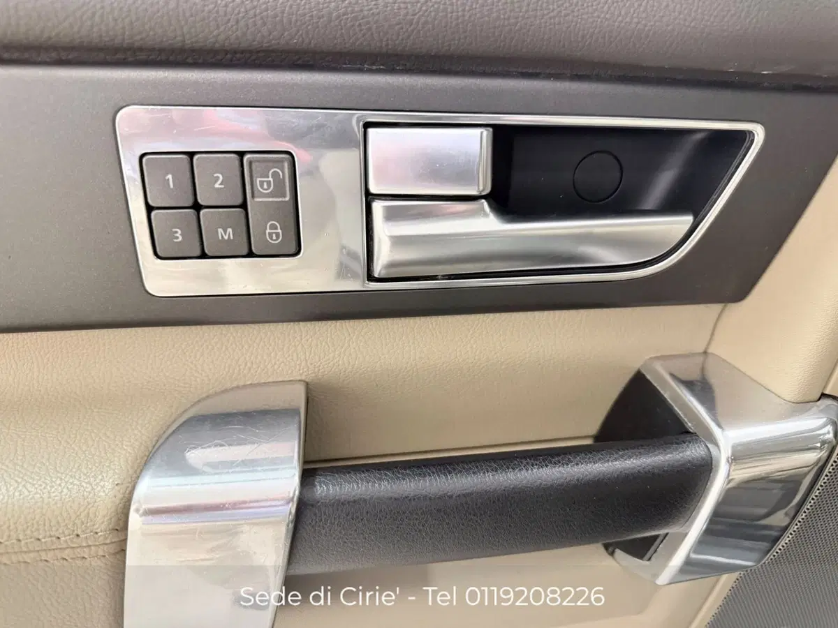 Land Rover Discovery usata a Torino (14)