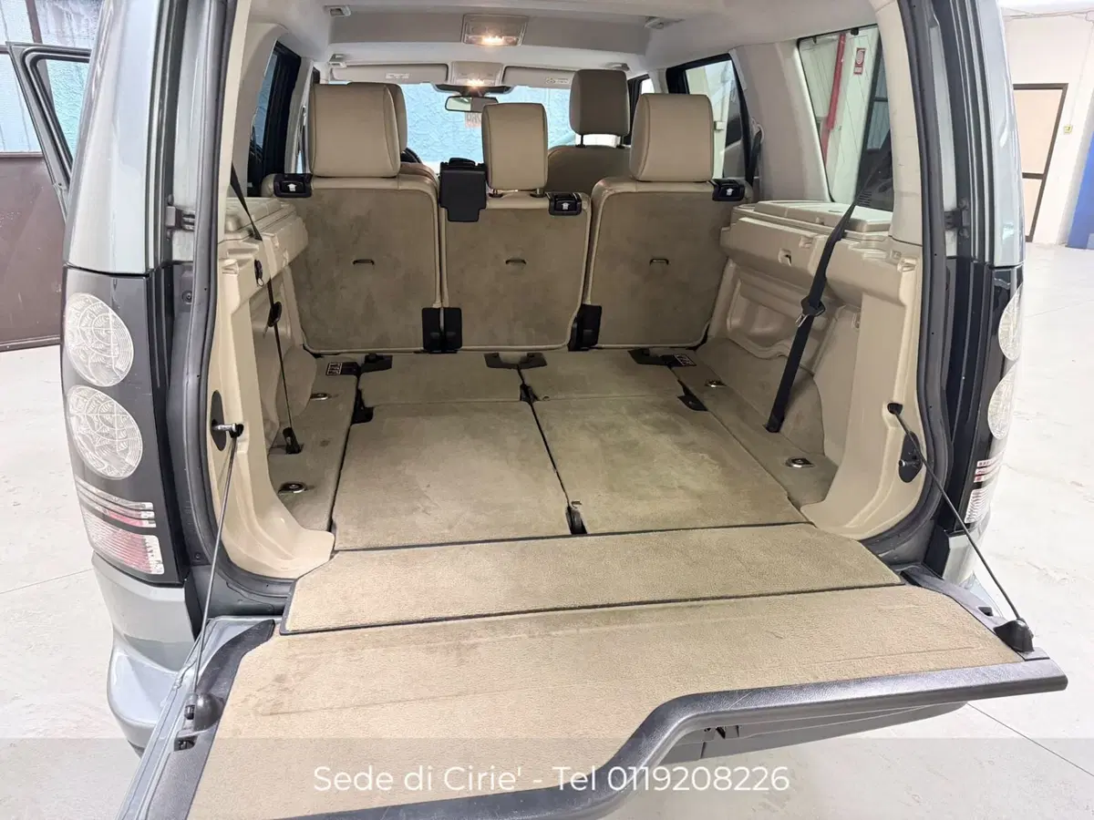 Land Rover Discovery usata a Torino (16)