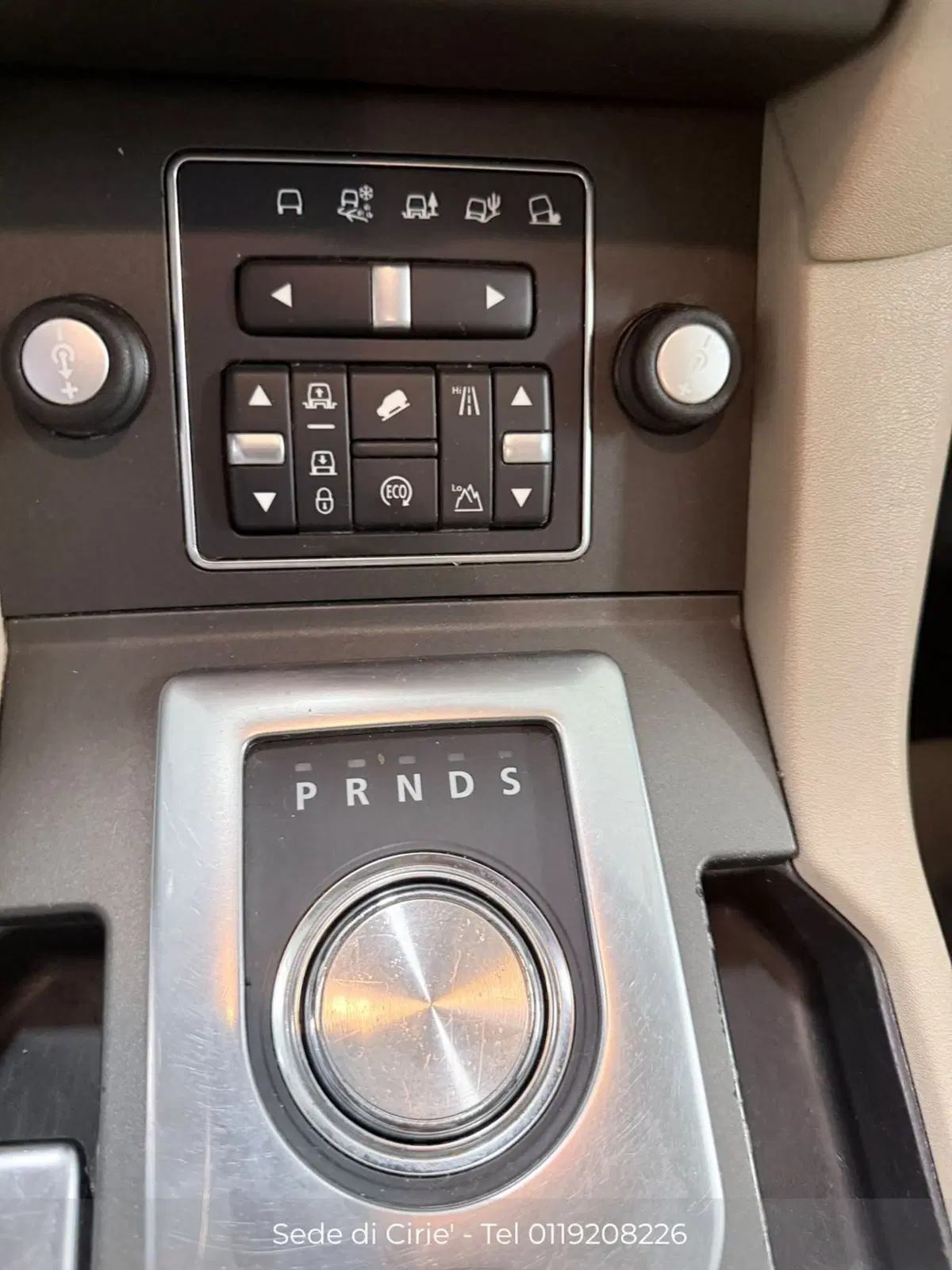 Land Rover Discovery usata a Torino (18)