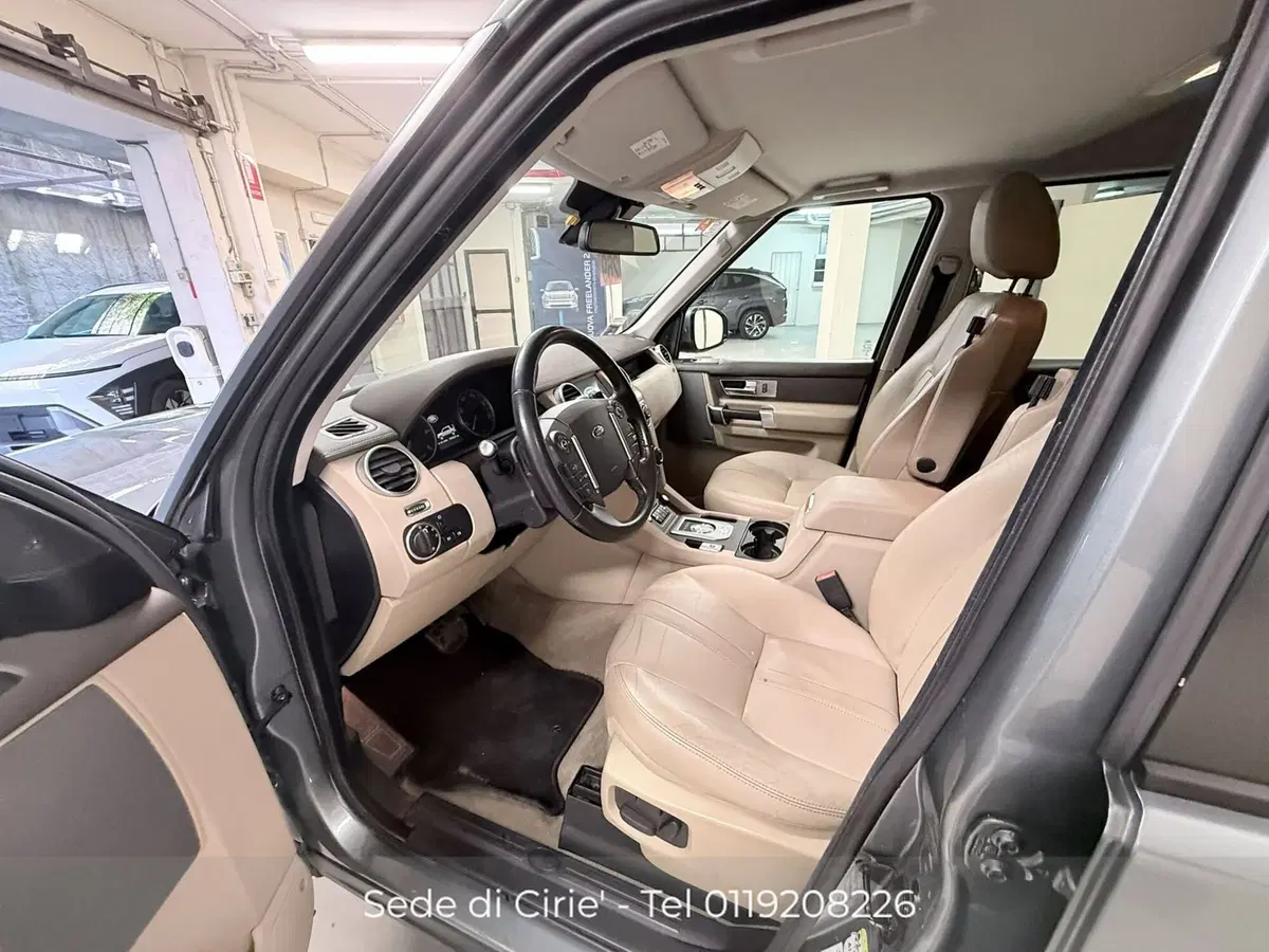 Land Rover Discovery usata a Torino (19)