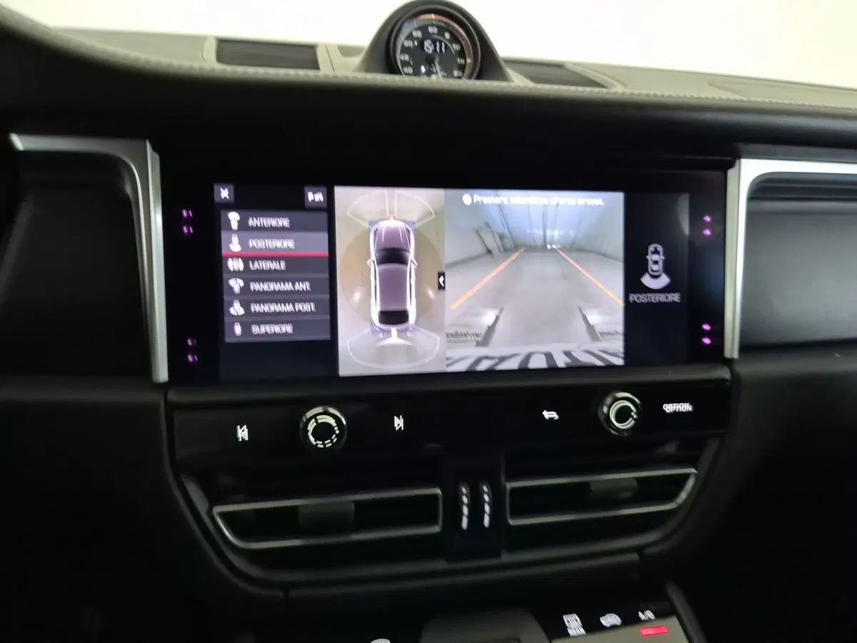Porsche Macan usata a Torino (16)
