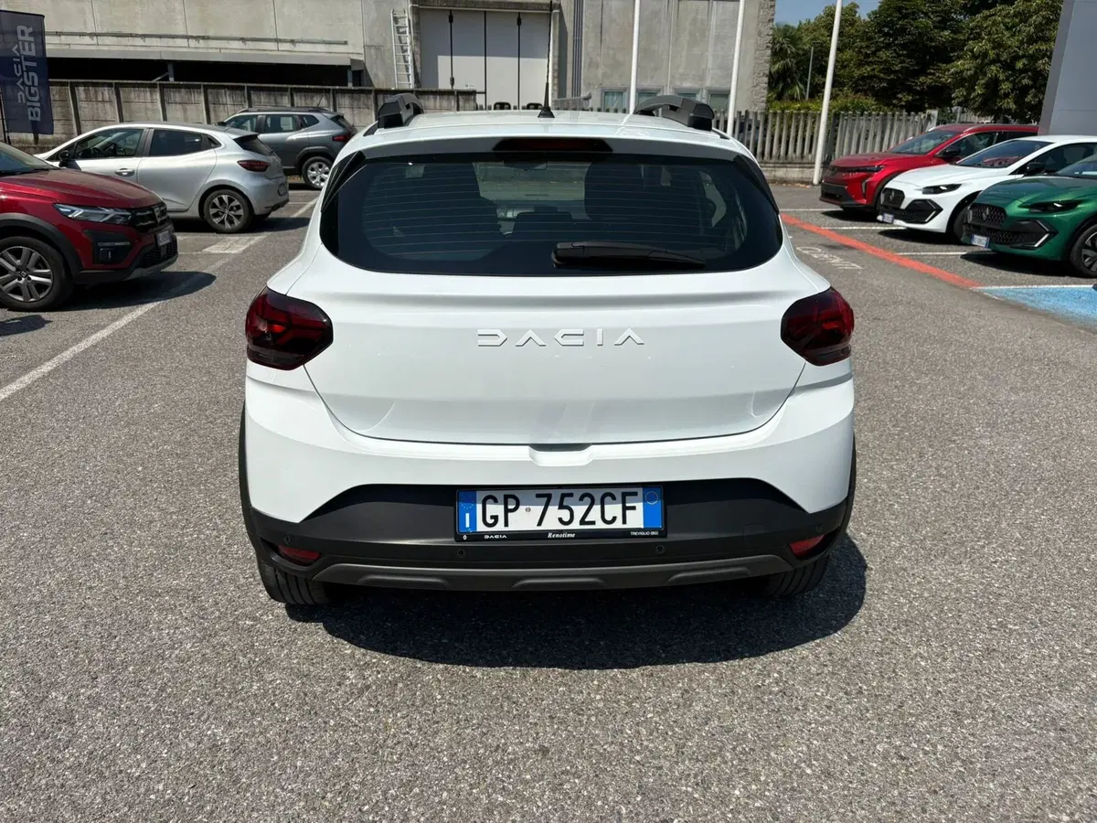 Dacia Sandero usata a Bergamo (5)