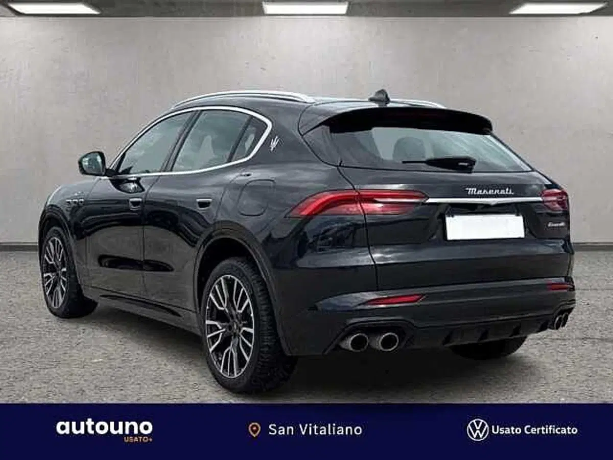 Maserati Grecale usata a Napoli (3)