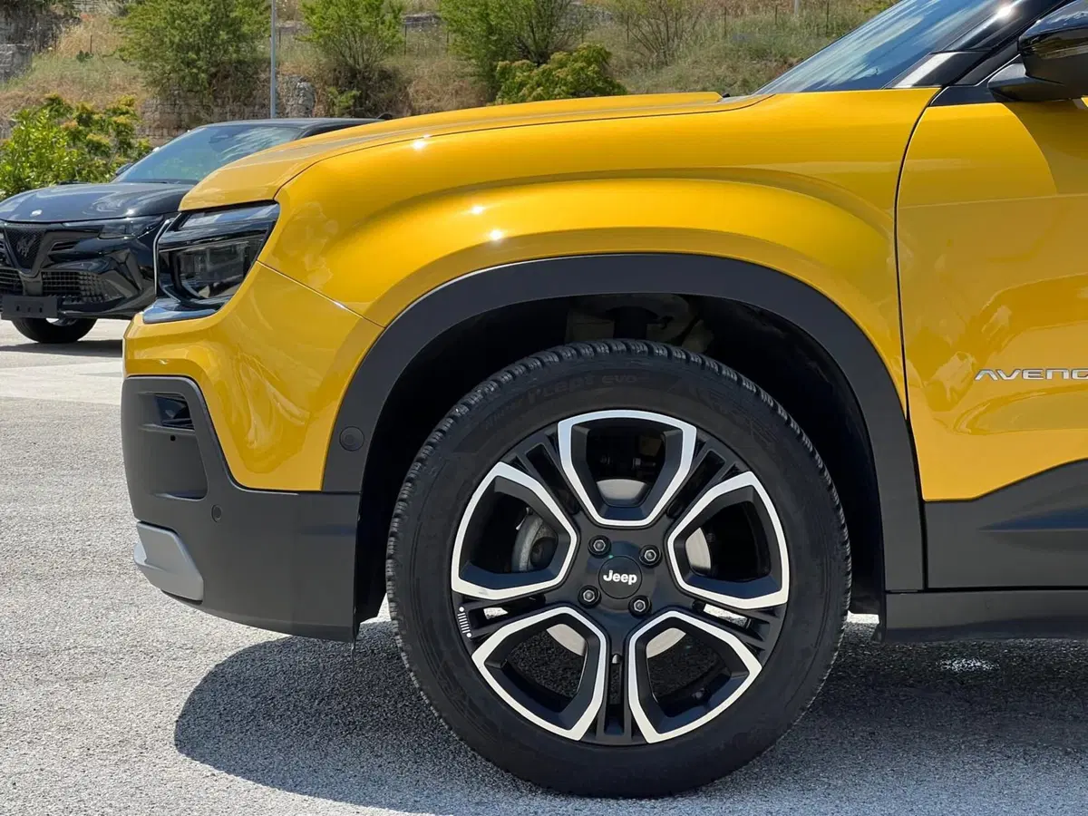 Jeep Avenger usata a Matera (5)