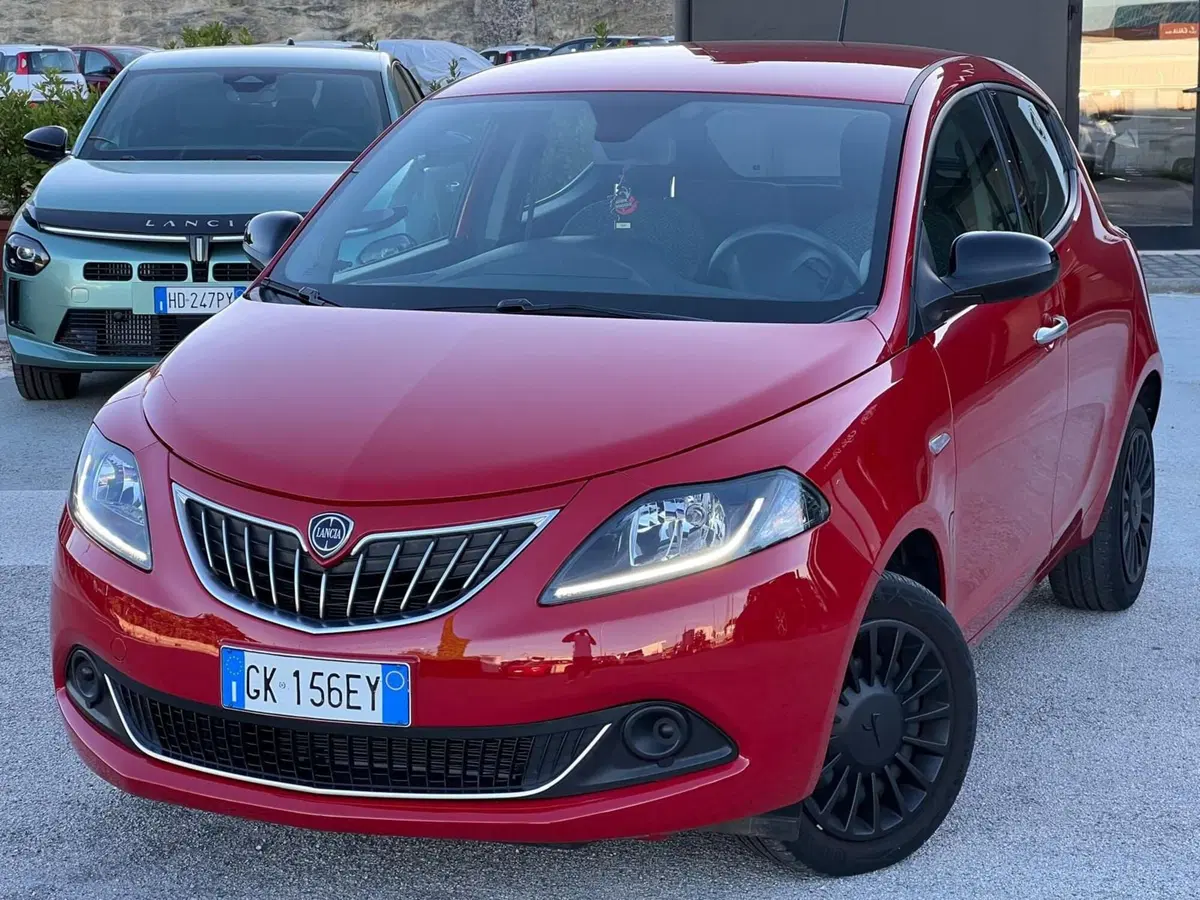 Lancia Ypsilon usata a Matera