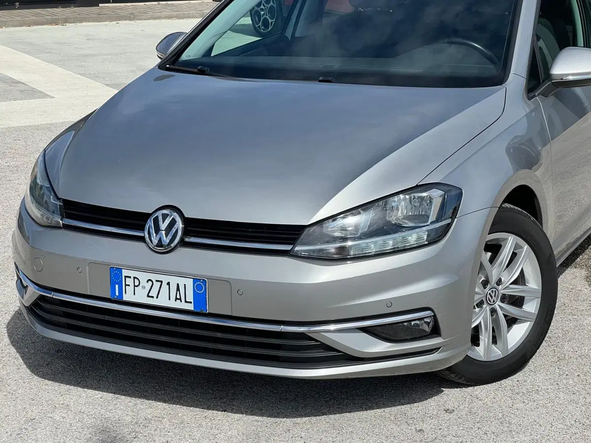 Volkswagen Golf Variant usata a Matera (2)