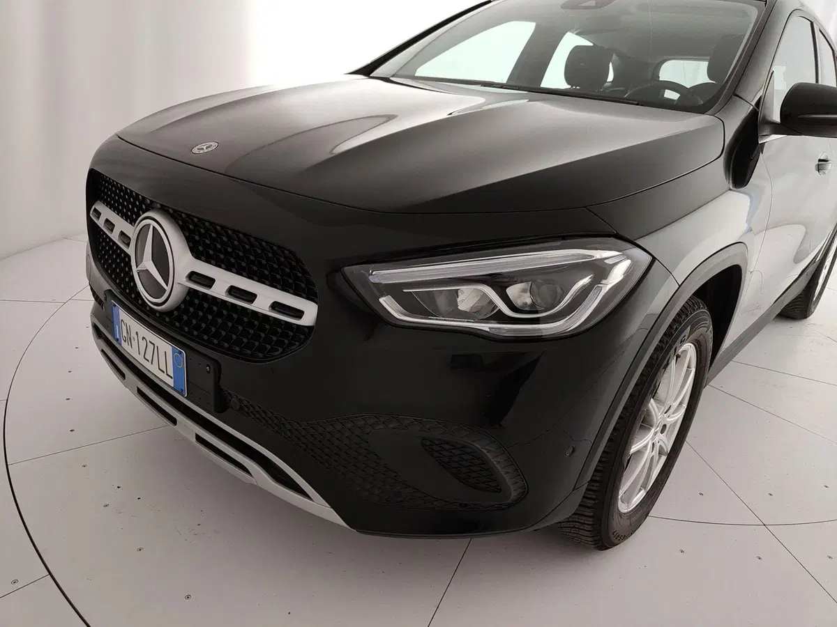 Mercedes-Benz GLA SUV usata a Caserta (13)
