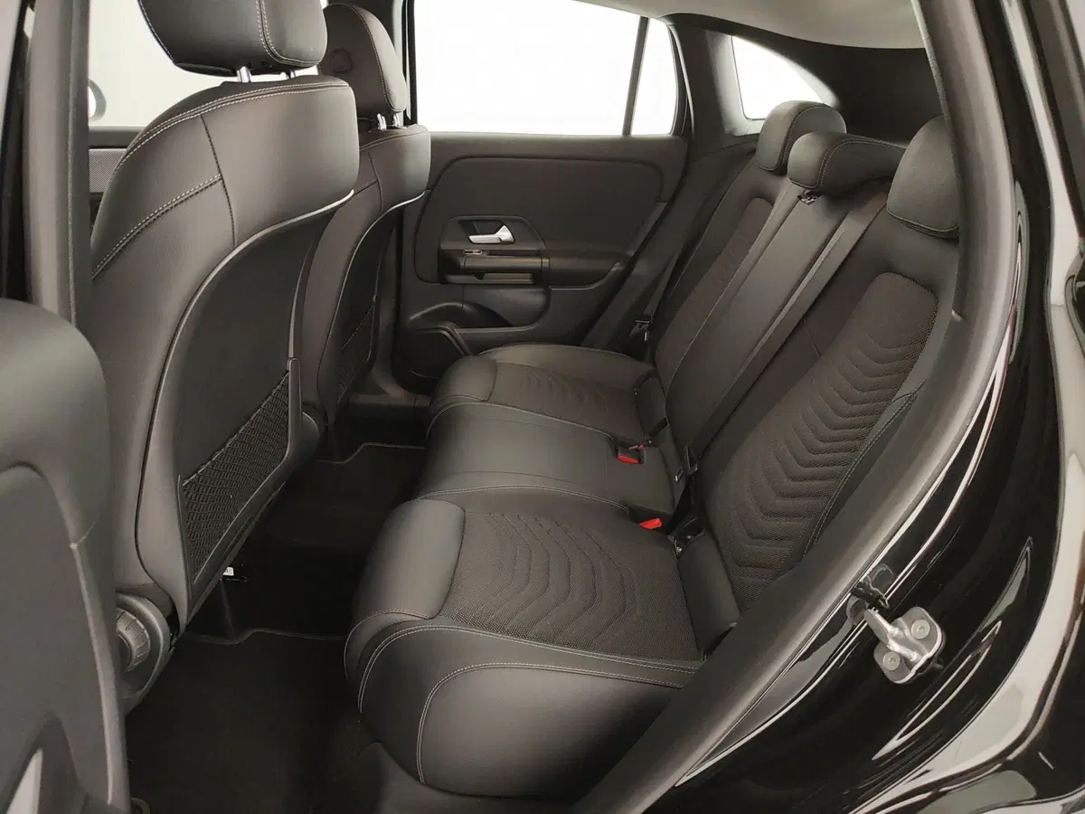 Mercedes-Benz GLA SUV usata a Caserta (18)