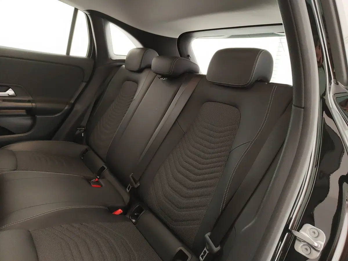 Mercedes-Benz GLA SUV usata a Caserta (19)