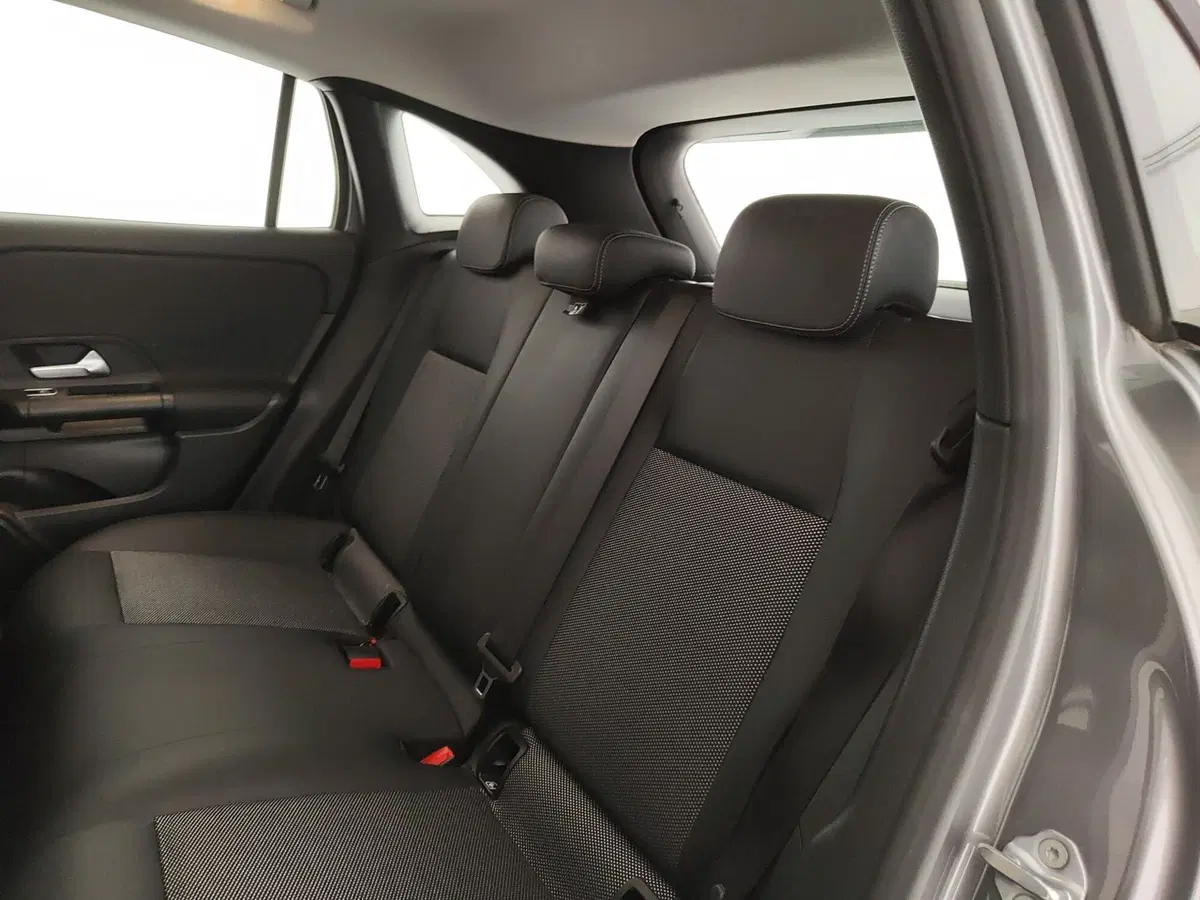Mercedes-Benz GLA SUV usata a Caserta (17)