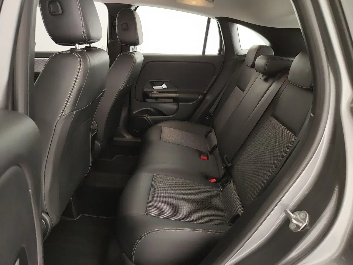 Mercedes-Benz GLA SUV usata a Caserta (18)