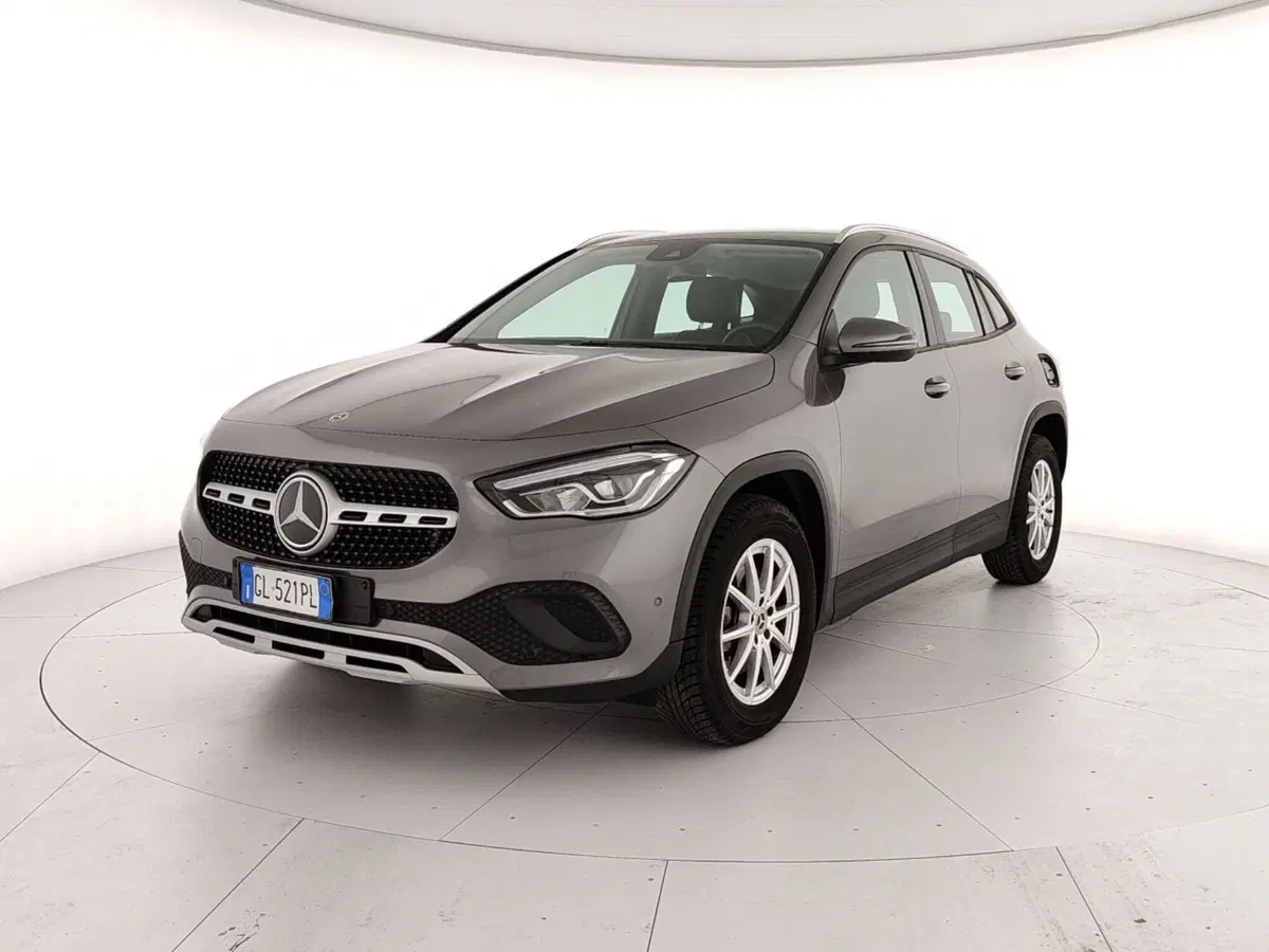 Mercedes-Benz GLA SUV usata a Caserta (3)