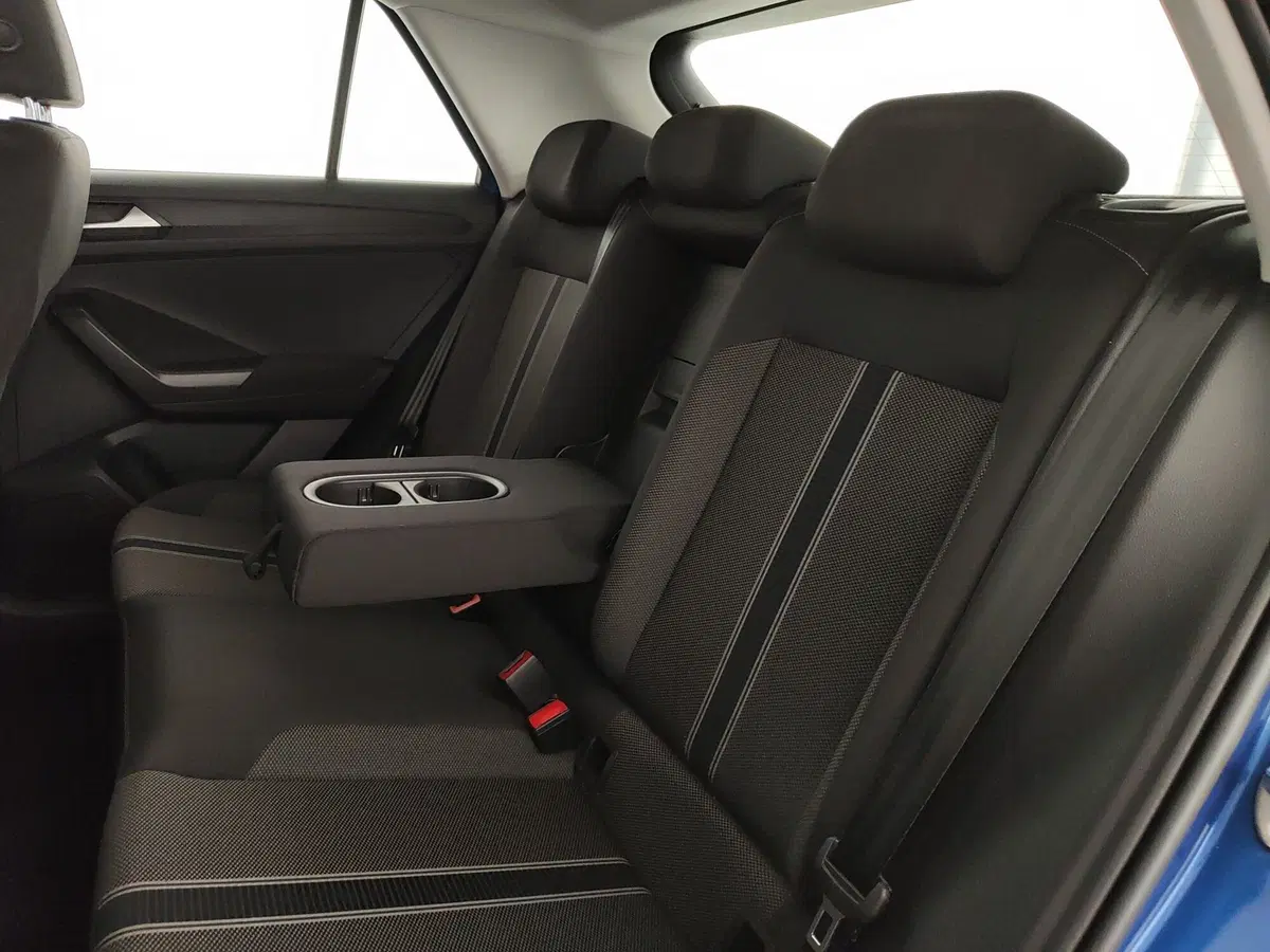 Volkswagen T-Roc usata a Caserta (19)
