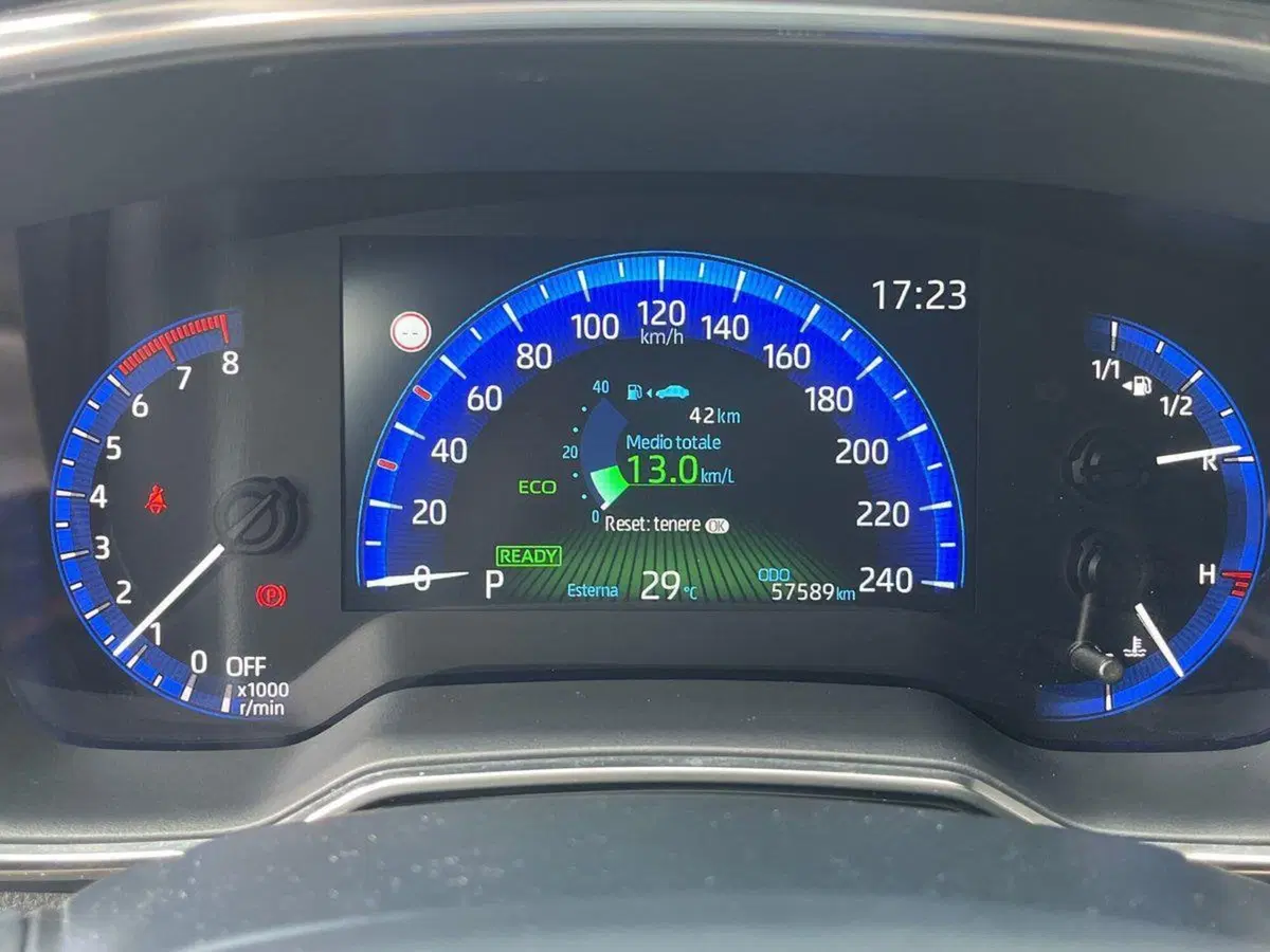 Toyota Corolla usata a Ragusa (9)