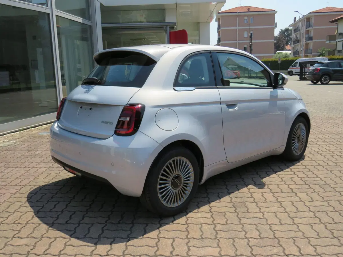 Fiat 500 nuova a Monza e Brianza (7)