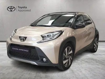 Toyota Aygo X 1.0 Lounge Air 72cv s-cvt del 2023 usata a Frascati