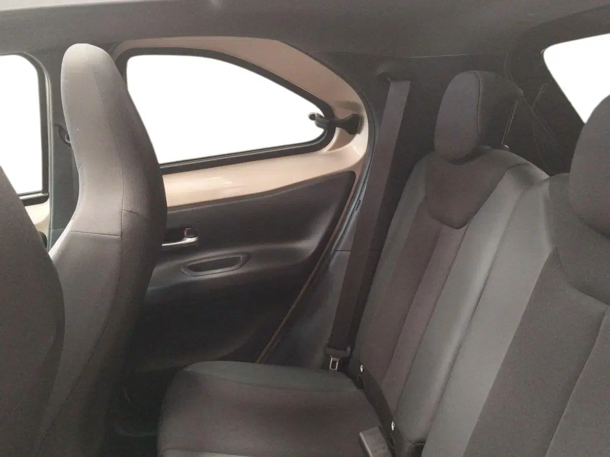 Toyota Aygo X usata a Roma (11)