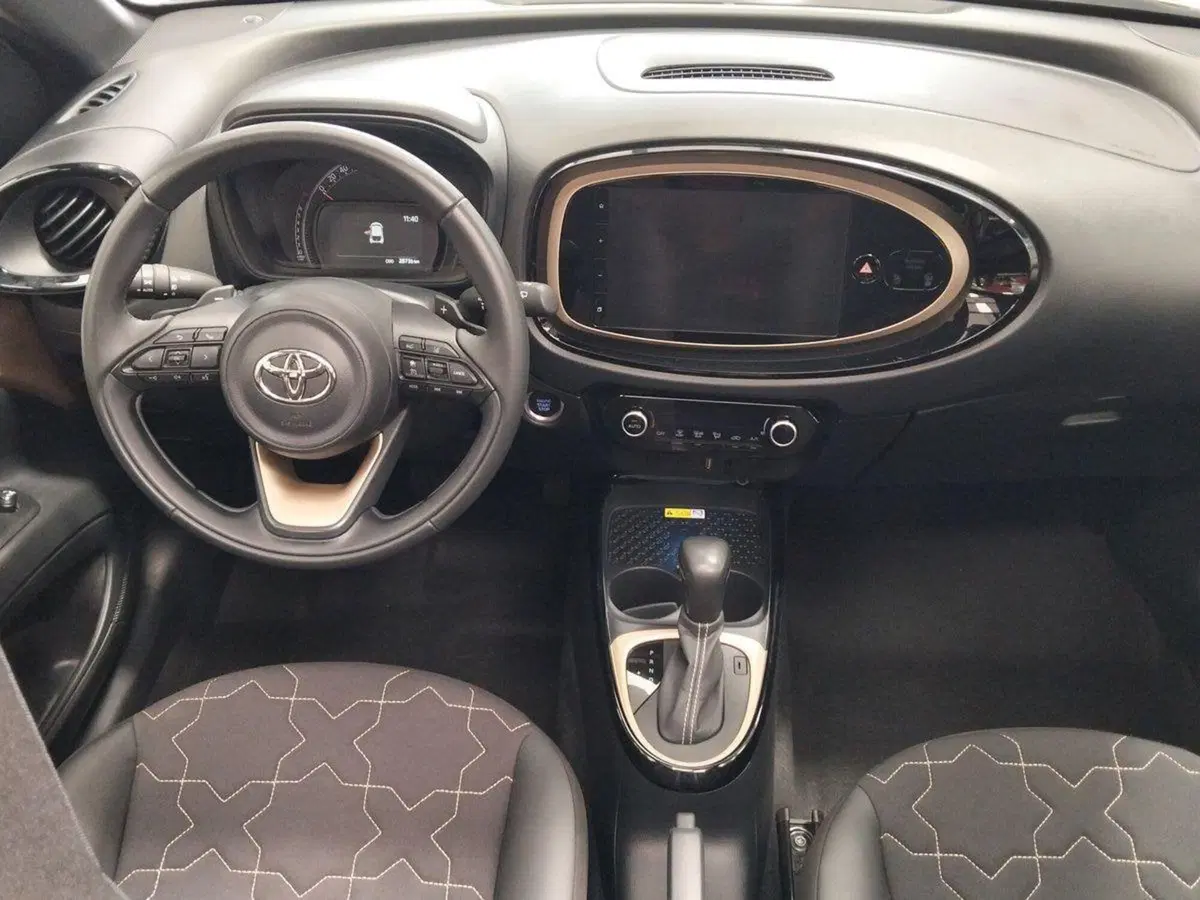 Toyota Aygo X usata a Roma (8)