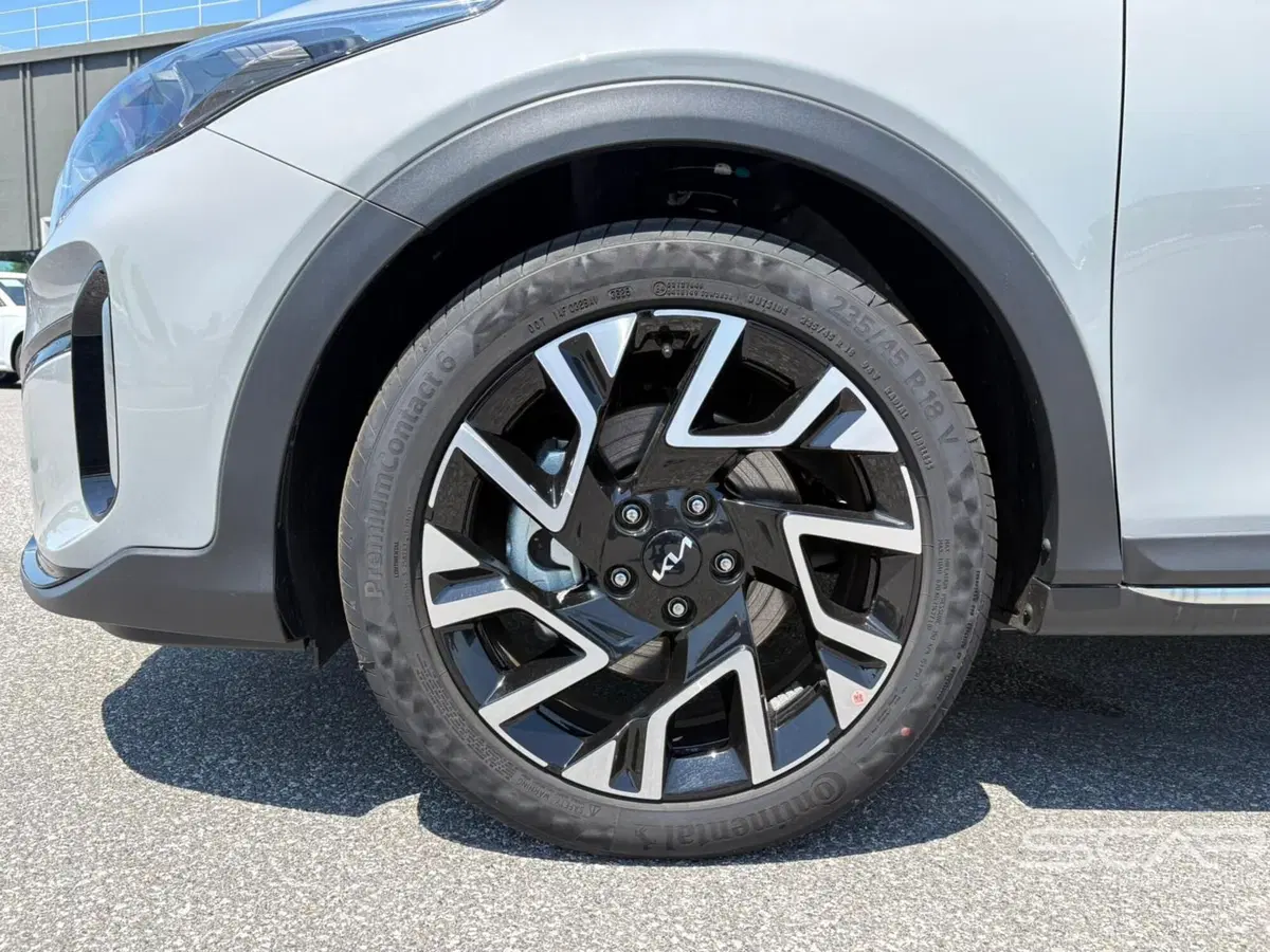 Kia XCeed nuova a Livorno (13)