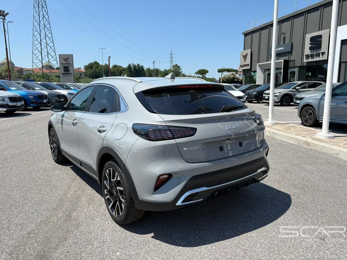 Kia XCeed nuova a Livorno (5)