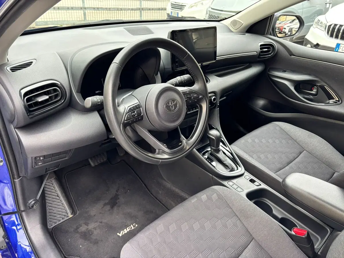 Toyota Yaris usata a Modena (11)