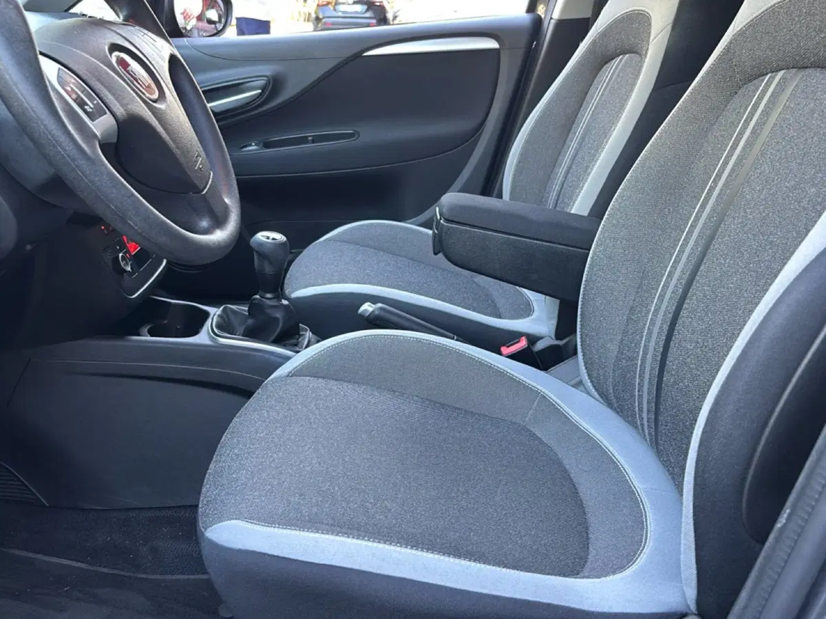 Fiat Grande Punto usata a Bologna (7)